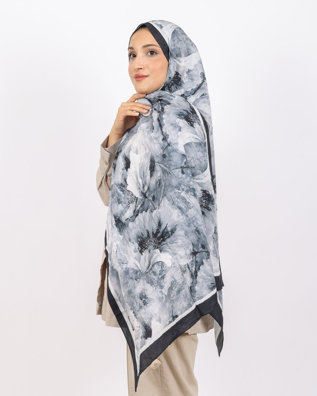 Soft Bambu Kraş Şal D044 Siyah-Beyaz