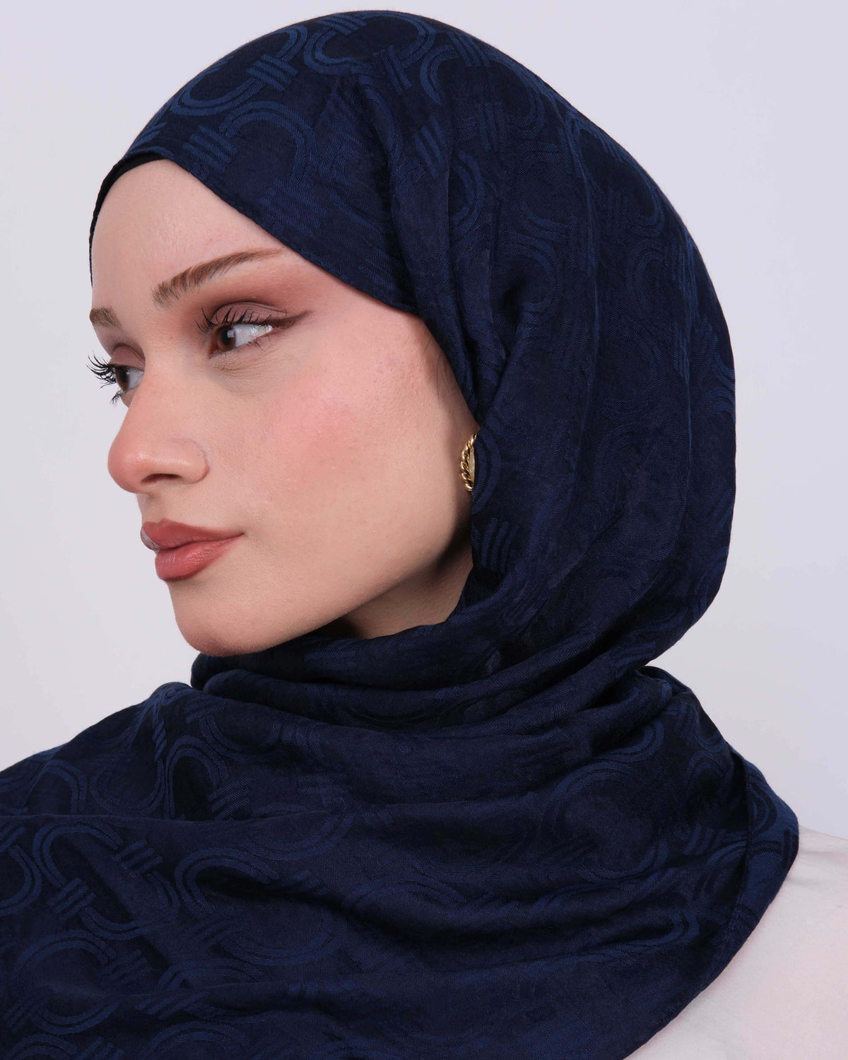 Ayrobin Jakar Şal Lisa D117 Açık Lacivert – yakın çekim desen detayı