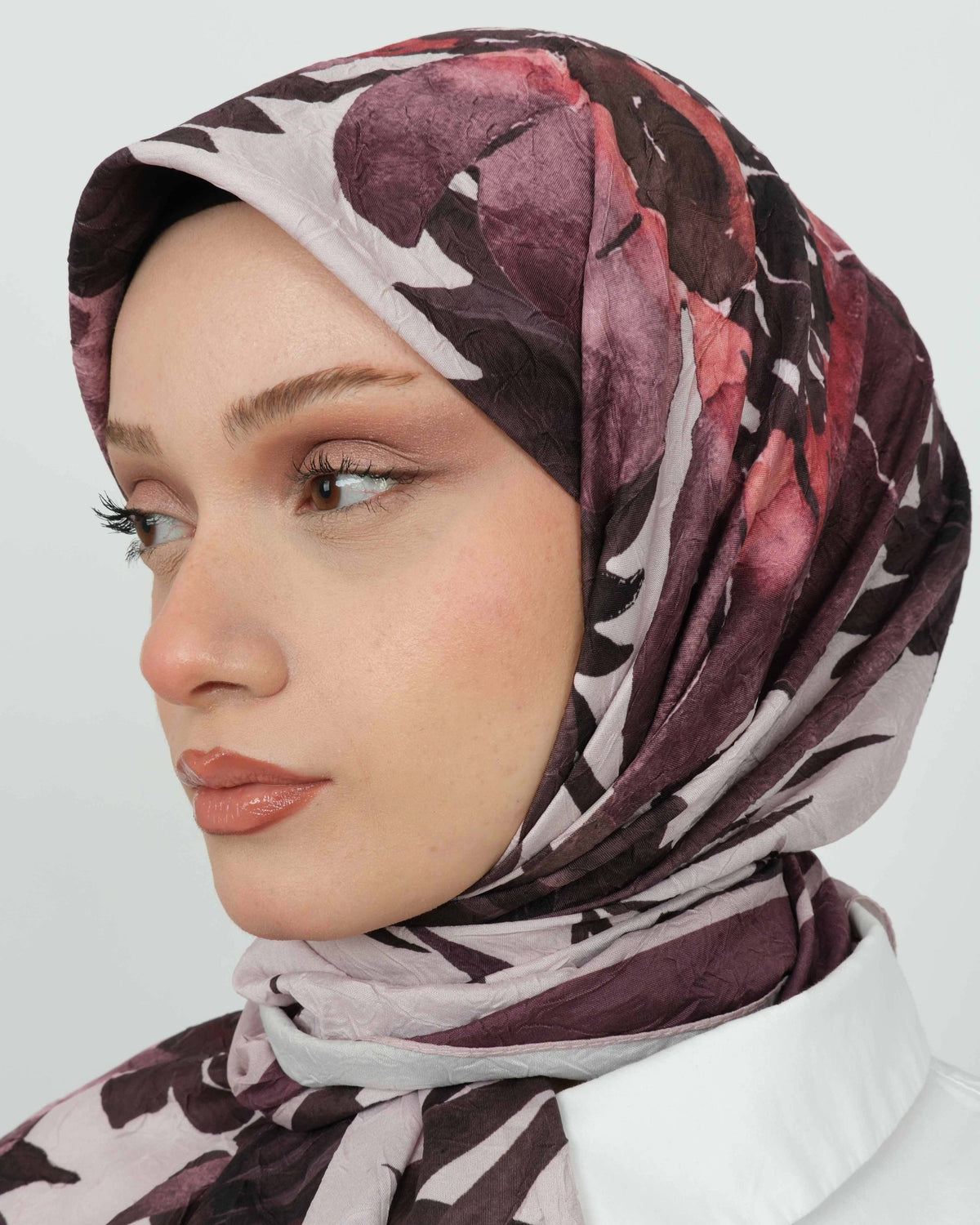 Bambu Kraş Eşarp D105 Mürdüm Bordo – yakından desen ve doku detayı