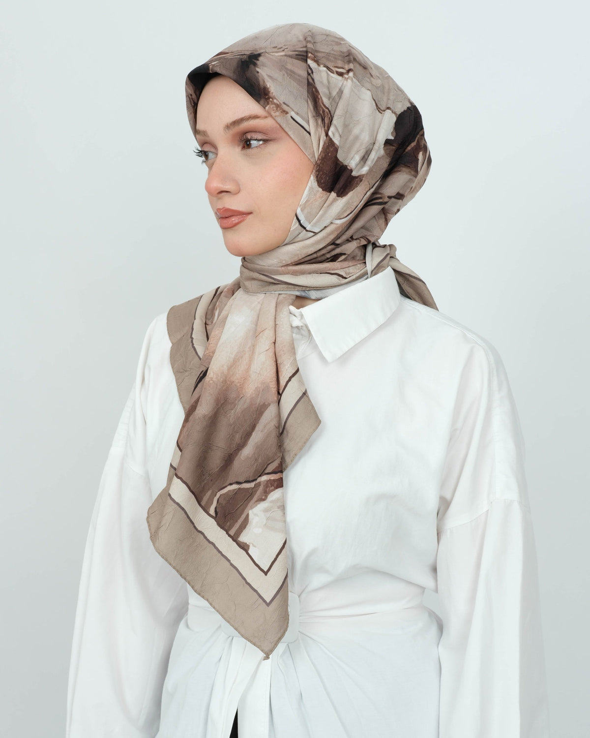 Bambu Kraş Eşarp D106 Taş Beji – farklı bağlama açısı