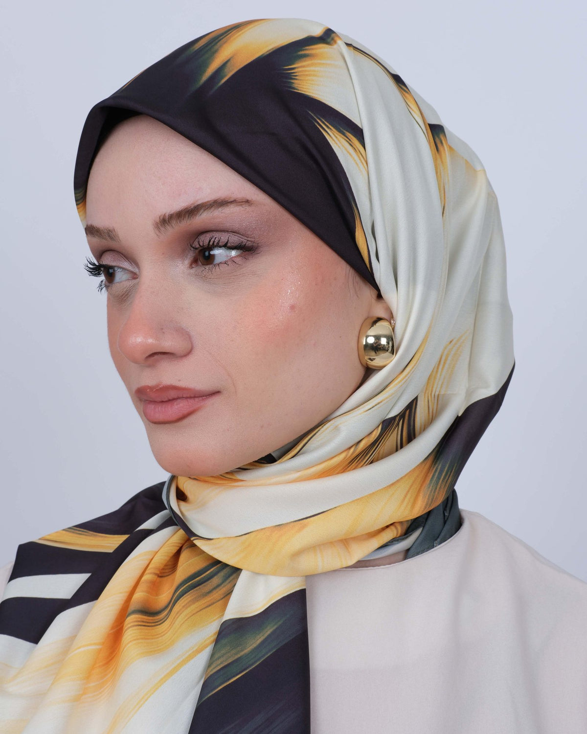 Vual İpek Eşarp D113 Turkuaz-Sarı – yakından desen ve renk detayı