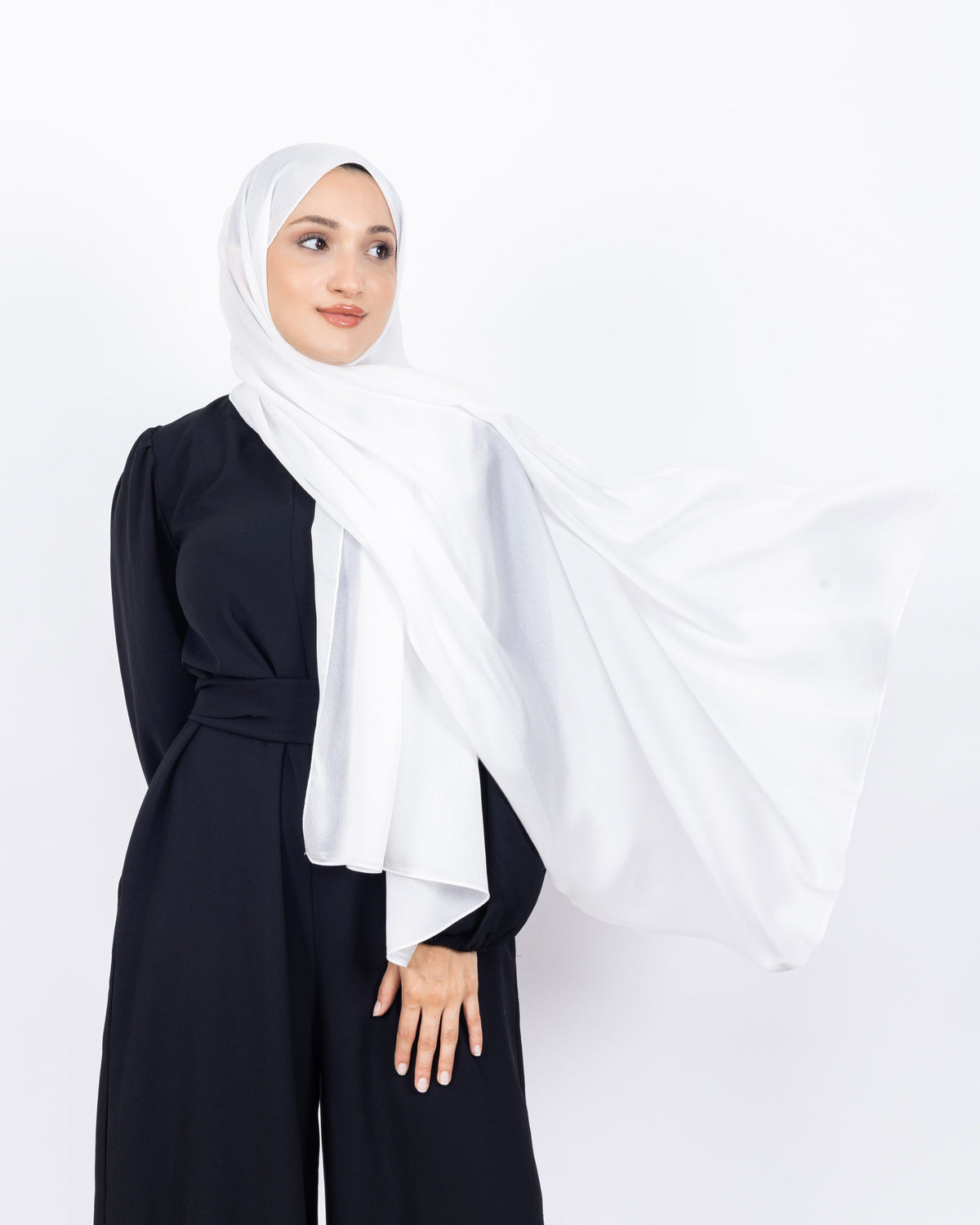 Düz Kristal Şal D019 Kırık Beyaz