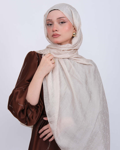Ayrobin Jakar Şal D103 Fildişi – model üzerinde görünüm