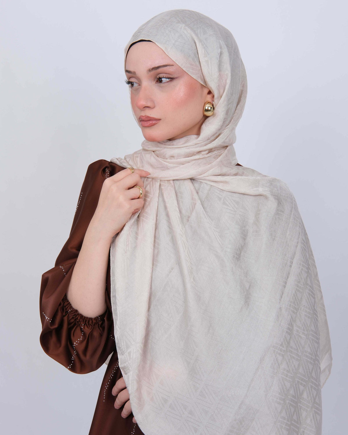 Ayrobin Jakar Şal D103 Fildişi – farklı bağlama açısı