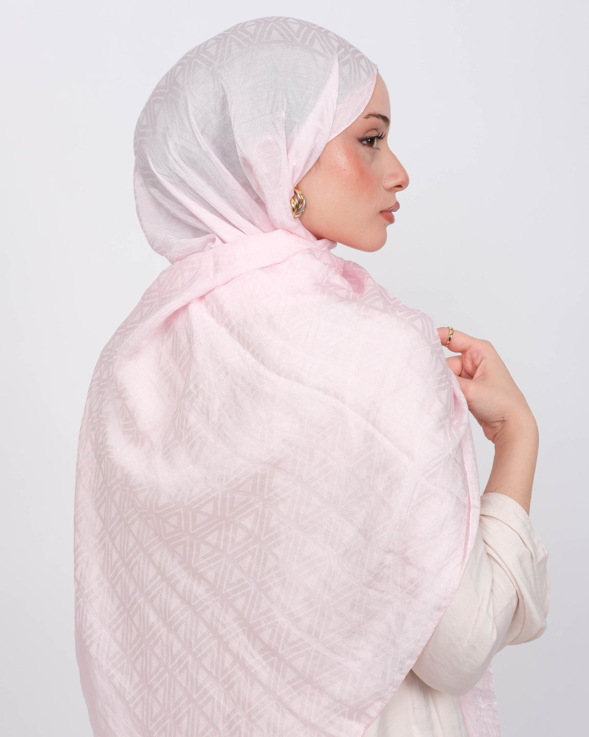 Ayrobin Jakar Şal D103 Pembe – arkadan görünüm