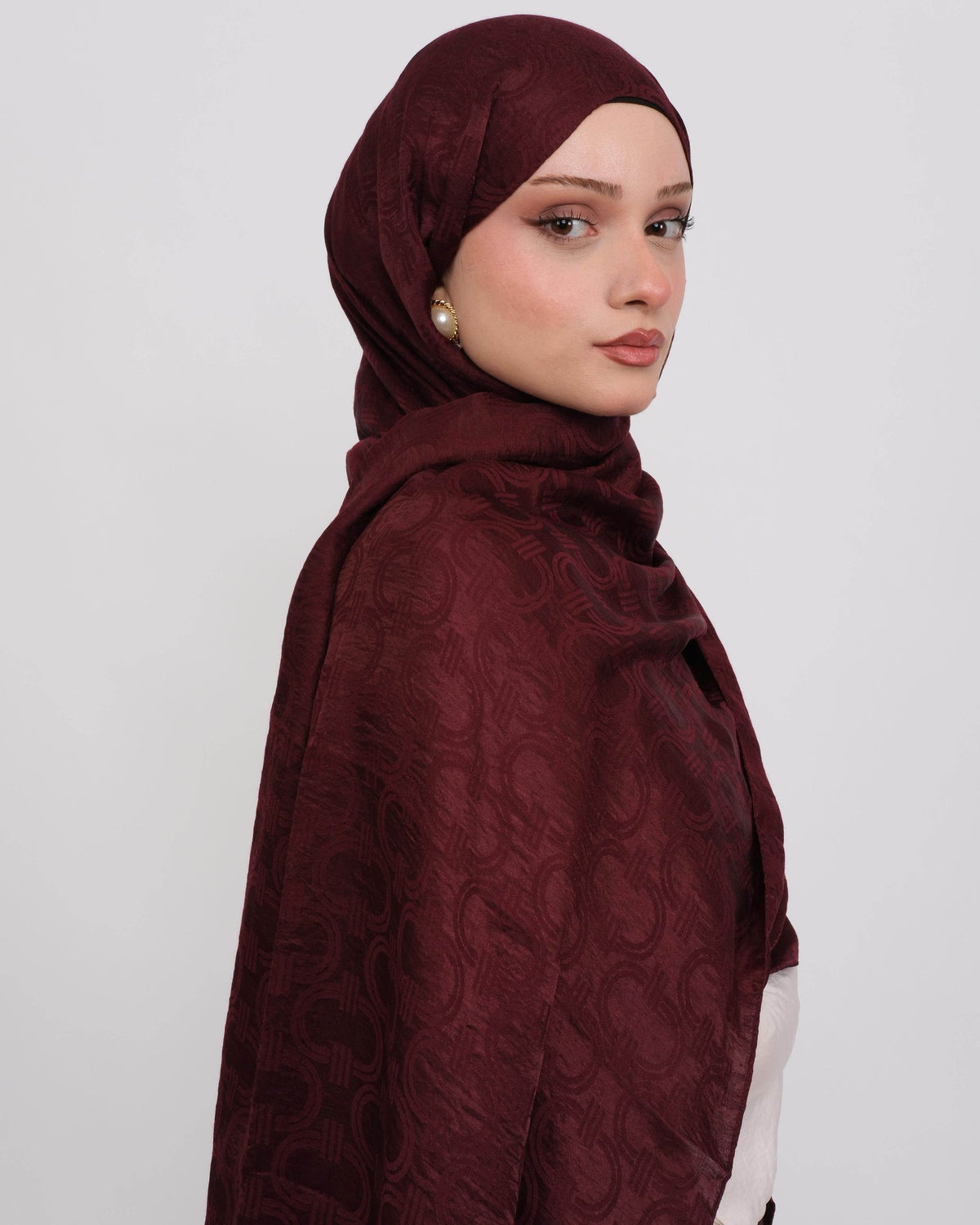 Ayrobin Jakar Şal Lisa D117 Bordo – yarım profil görünüm