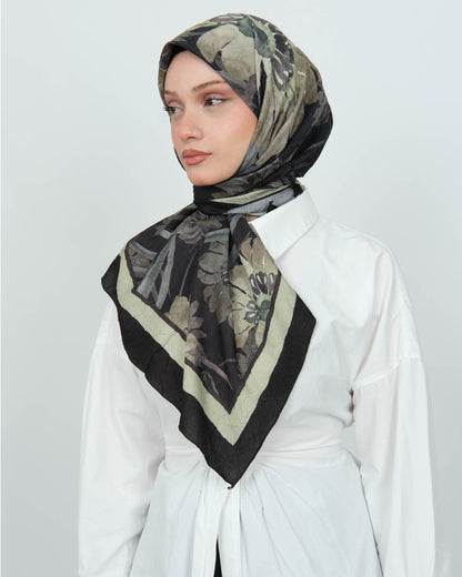 Bambu Kraş Eşarp D105 Siyah Haki – farklı bağlama açısı