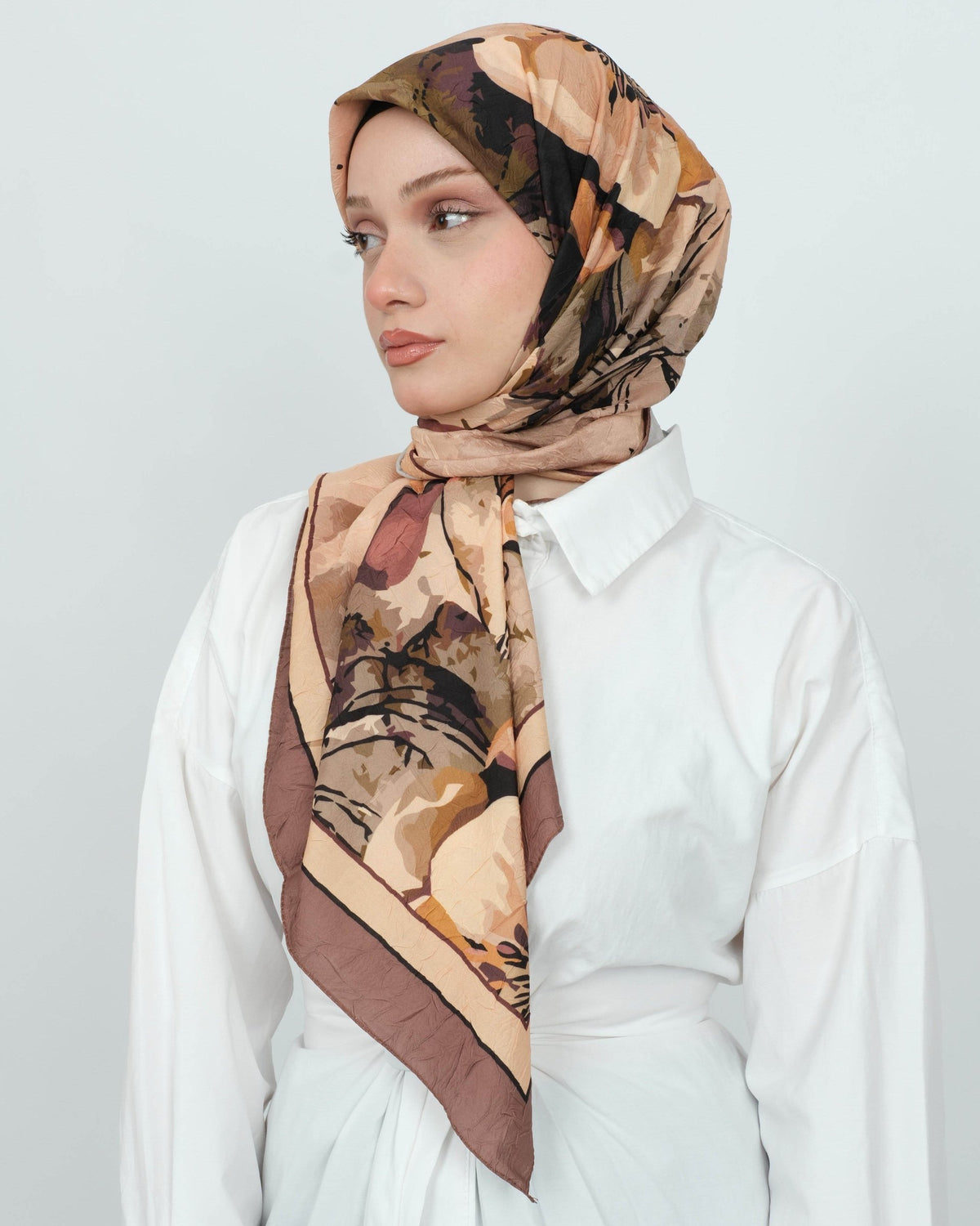 Bambu Kraş Eşarp D107 Kahve – farklı bağlama açısı
