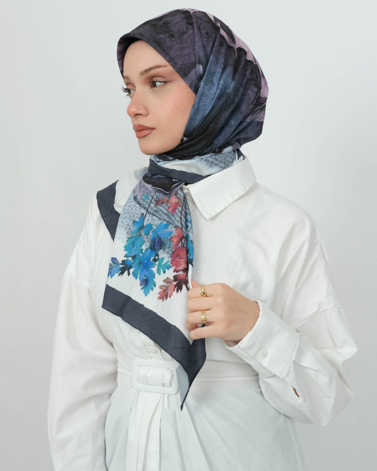 Bambu Kraş Eşarp D109 Lacivert – farklı bağlama açısı