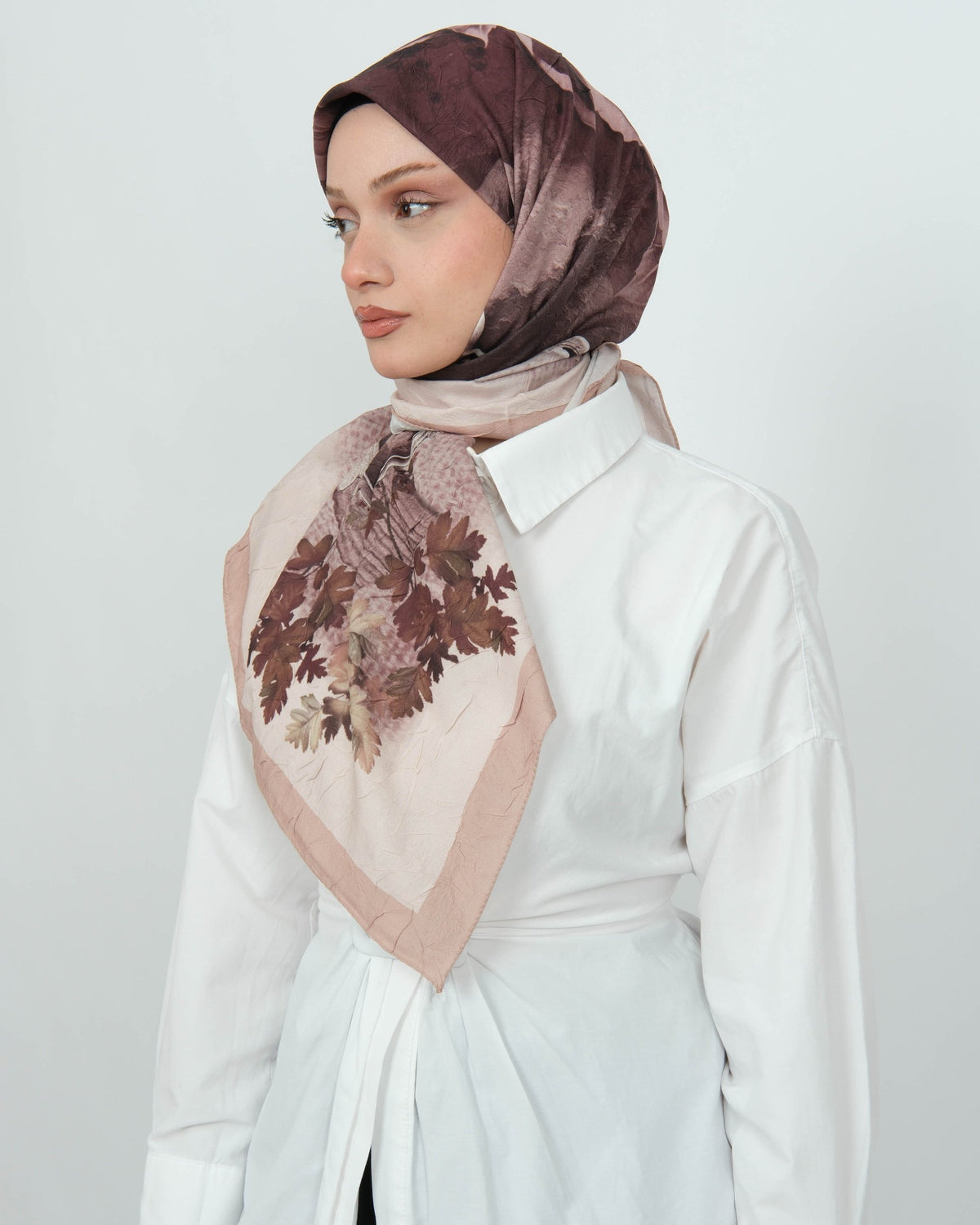 Bambu Kraş Eşarp D109 Mürdüm Vizon – farklı bağlama açısı