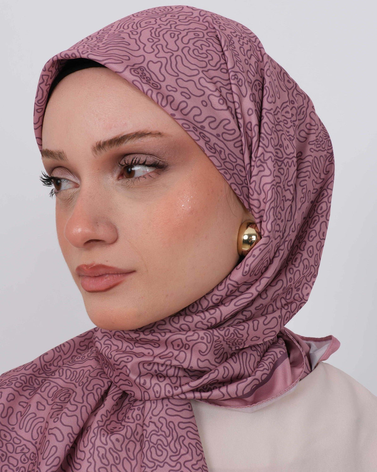 Vual İpek Eşarp D114 Pembe – yakından desen ve renk detayı